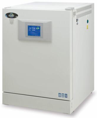 NuAire NU-5741 CO² / O² incubator met sterilisatiecyclus en RH regeling